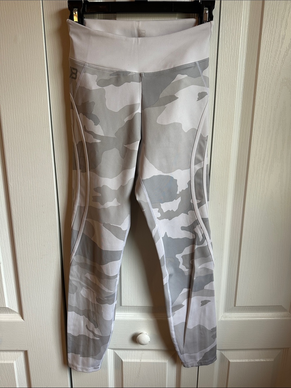 BETTER BODIES Gray Camo High Wasted Leggings